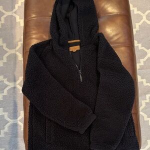 Koolaburra by Ugg Cozy Black Sherpa Hoodie